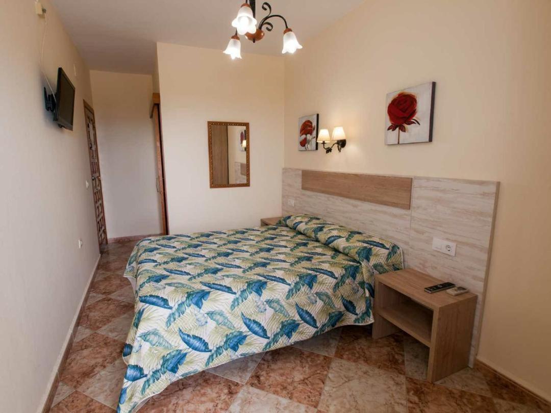Hostal Sonrisa Del Mar Conil De La Frontera Exterior photo