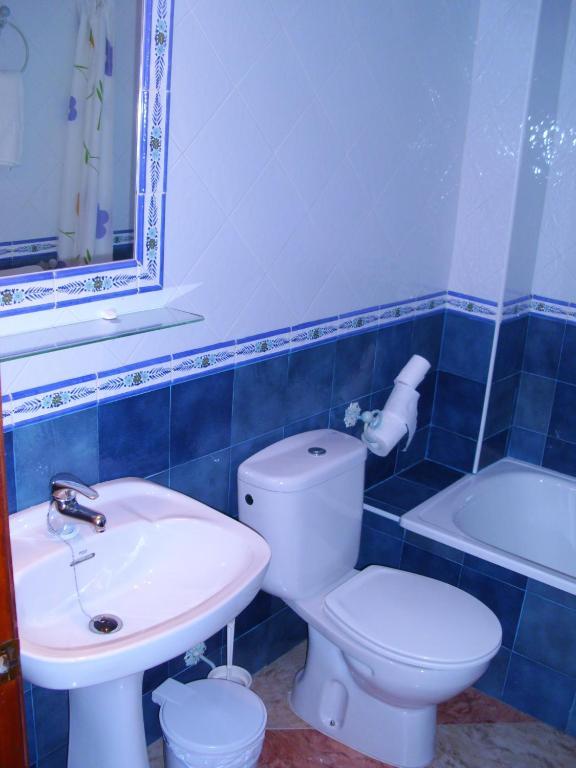 Hostal Sonrisa Del Mar Conil De La Frontera Room photo